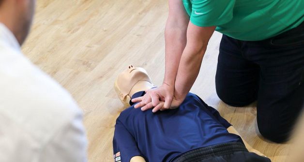 What to do if someone has a Heart Attack